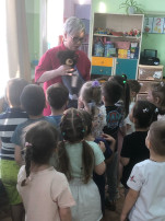 на весенней полянке на весенней полянке.