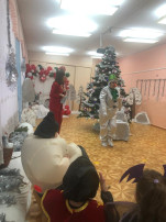 Новогодний утренник в подготовительной группе Новогодний утренник в подготовительной группе.